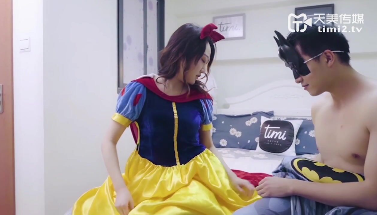 Sex nàng bạch tuyết địt nhau với batman không che